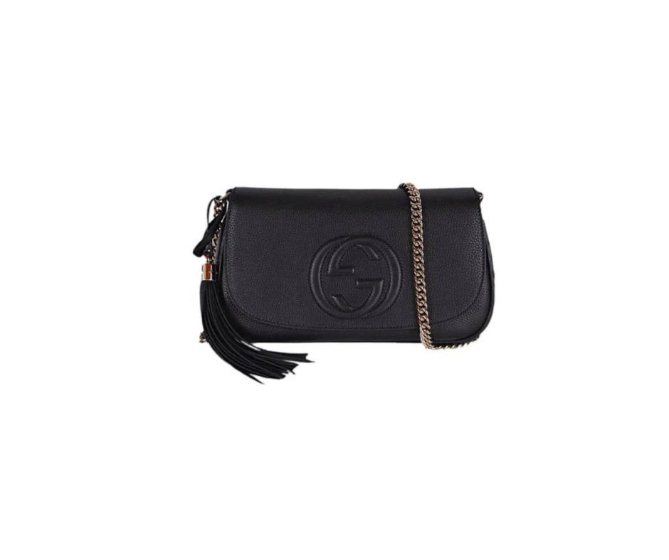 Bolso Gucci de hombro Soho, en tonalida negra.